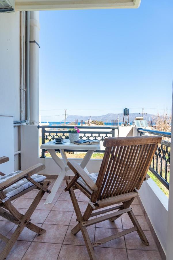 Bluewind Apartments - Near The Sea Kíssamos Dış mekan fotoğraf