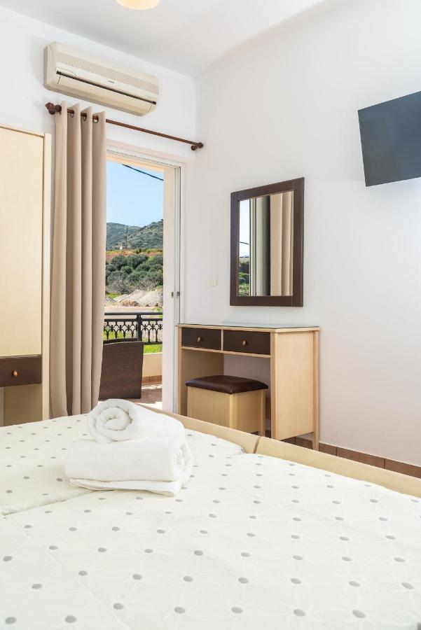 Bluewind Apartments - Near The Sea Kíssamos Dış mekan fotoğraf